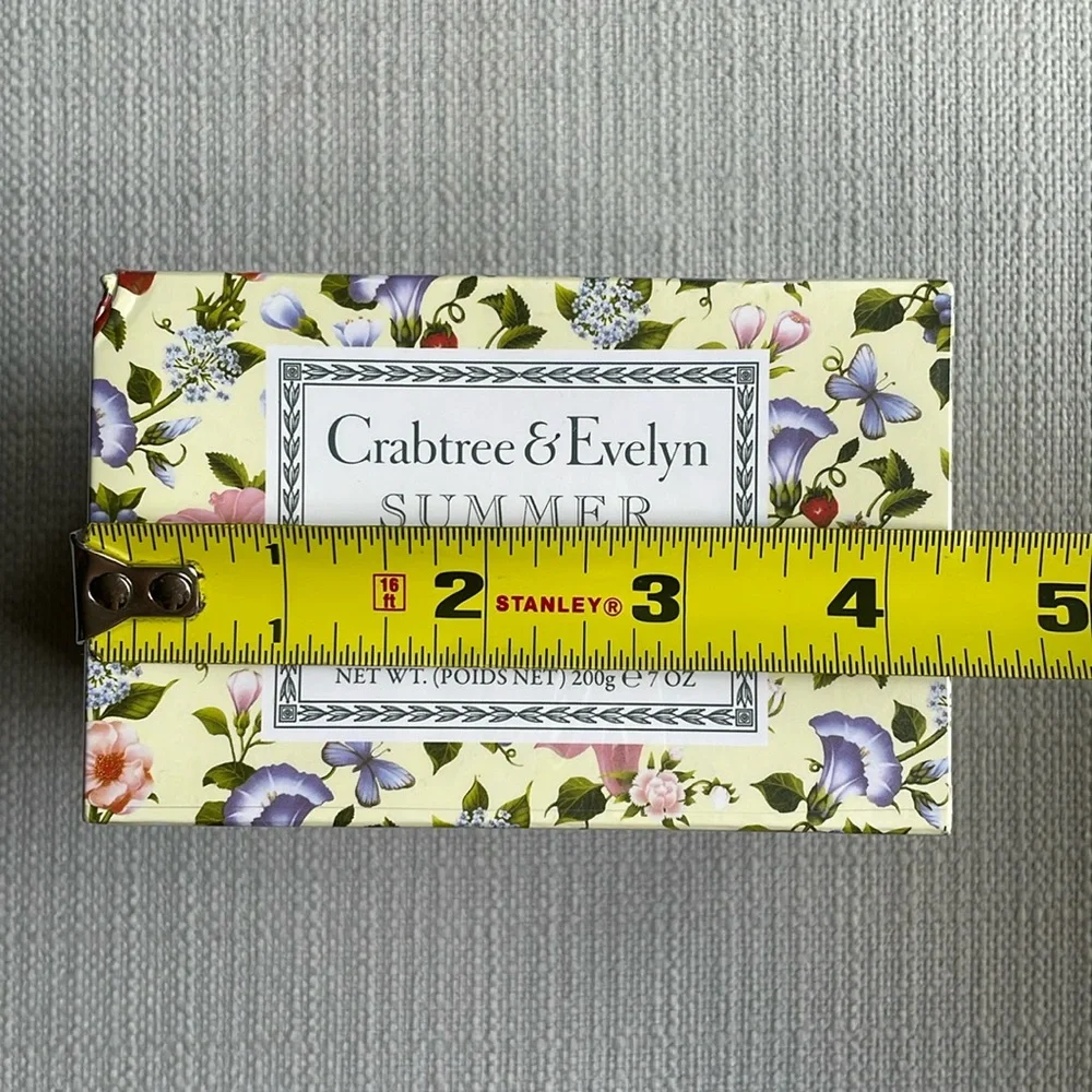 Crabtree & Evelyn Summer Hill tripled milled scented bath soap 200mg x 2